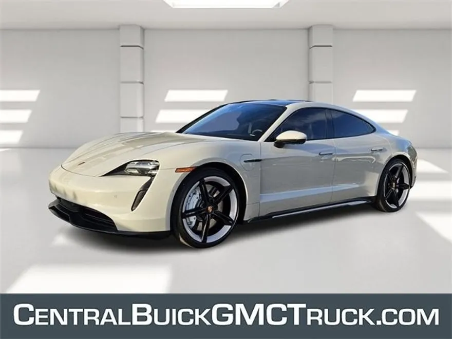 2021 Porsche Taycan 4S photo 1