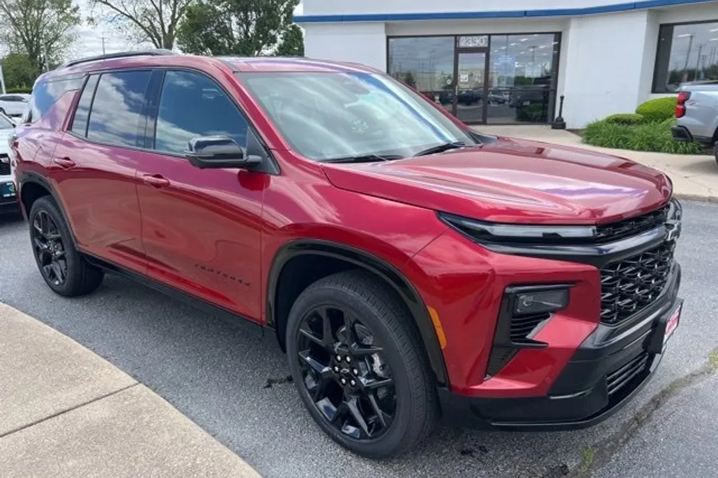 2025 Chevrolet Traverse RS photo 1