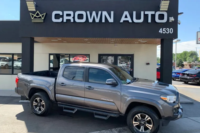 2019 Toyota Tacoma Double Cab TRD Sport photo 1