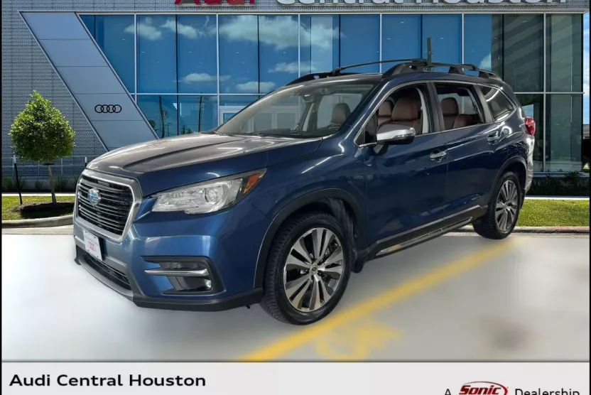 2022 Subaru Ascent Touring photo 1