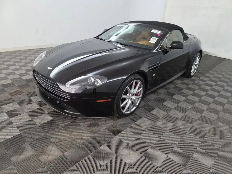 2012 Aston Martin V8 Vantage photo 1