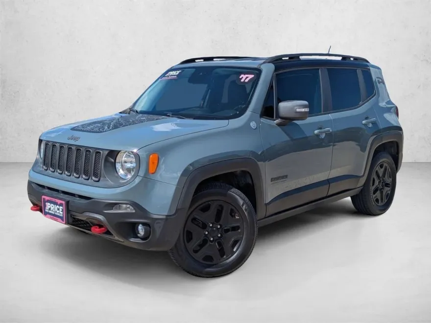 2017 Jeep Renegade Trailhawk photo 1