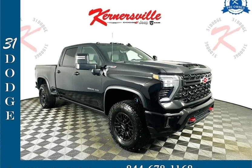 2025 Chevrolet Silverado 2500HD ZR2 photo 1