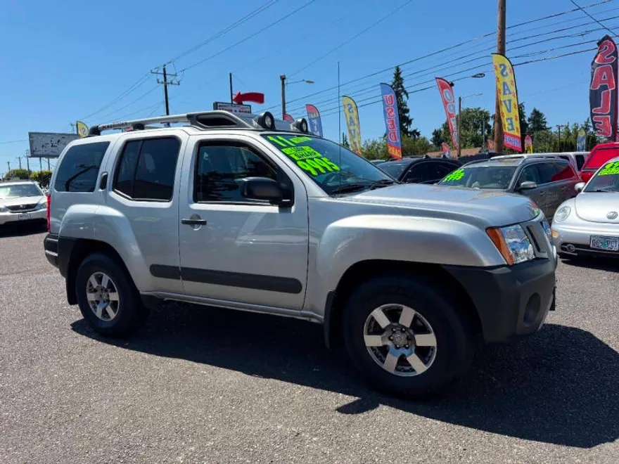 2011 Nissan Xterra PRO-4X photo 1