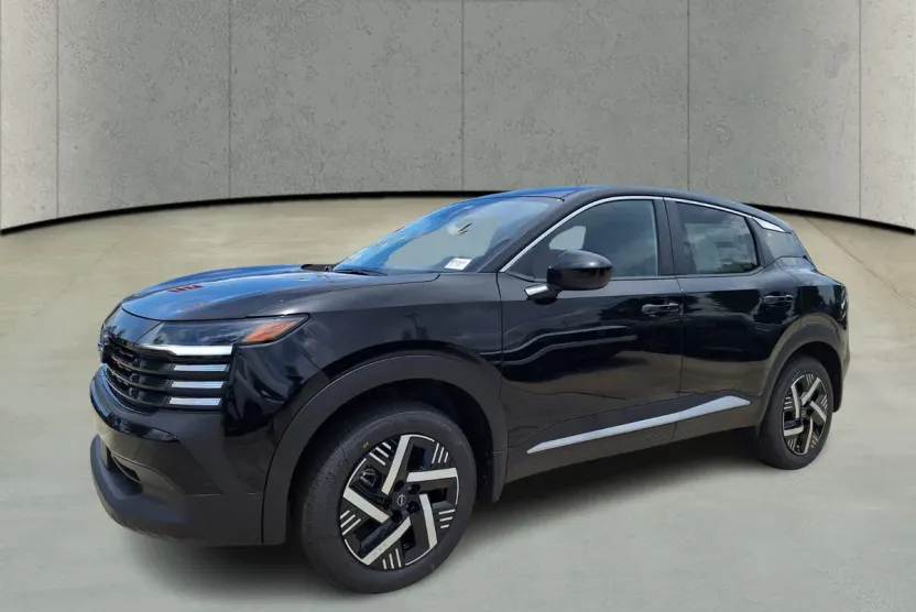 2025 Nissan Kicks SV photo 1