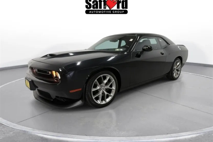 2023 Dodge Challenger GT photo 1