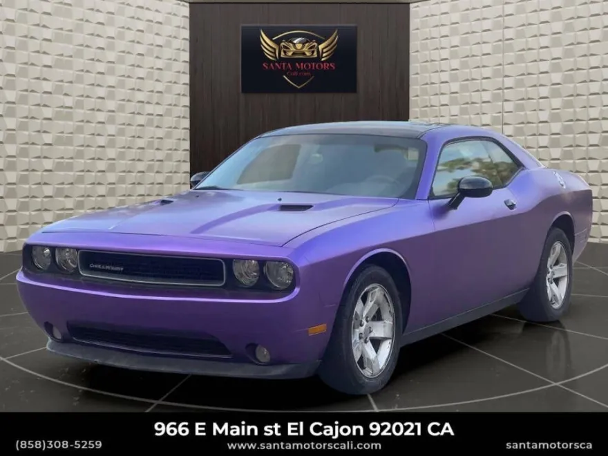 2014 Dodge Challenger SXT photo 1