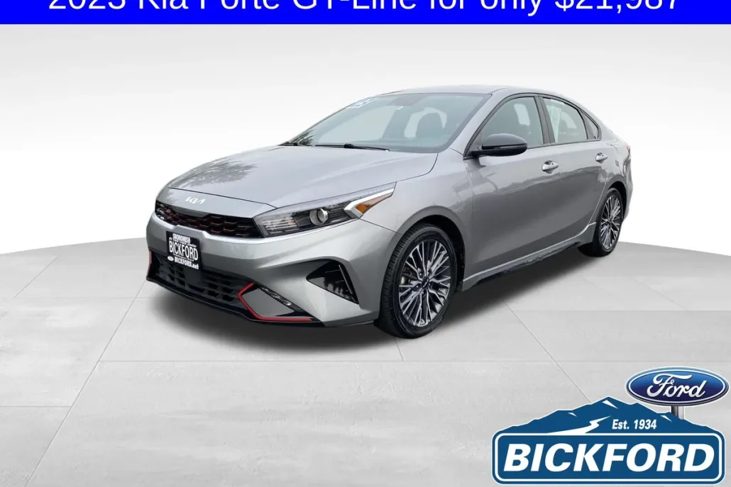 2023 Kia Forte GT-Line photo 1