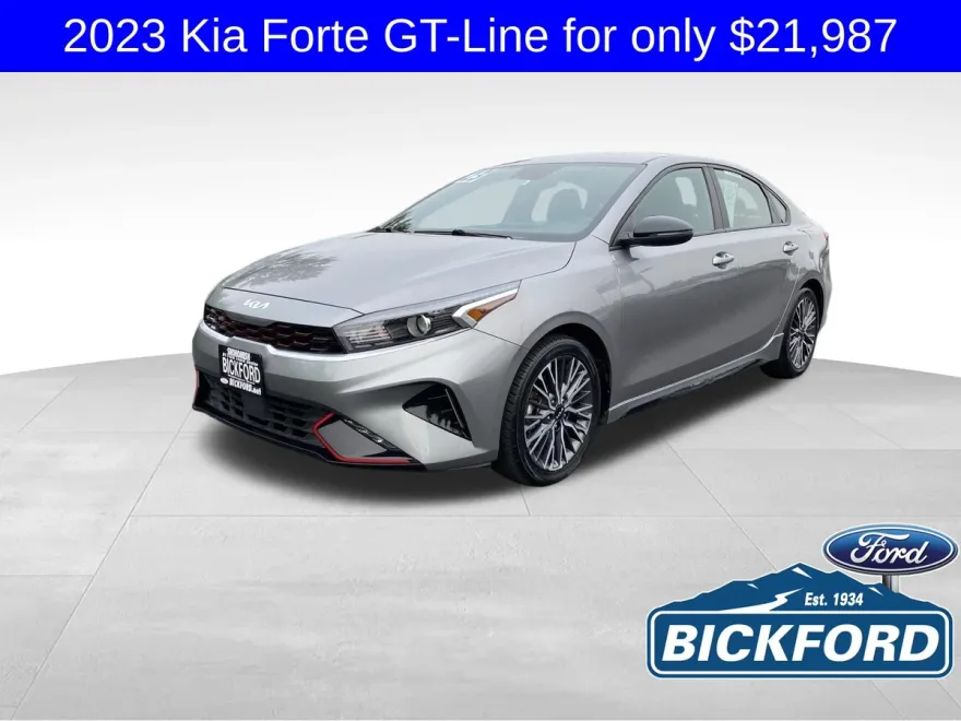 2023 Kia Forte GT-Line photo 1