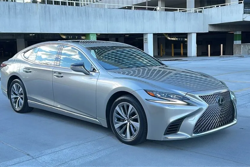 2019 Lexus LS 500 photo 1