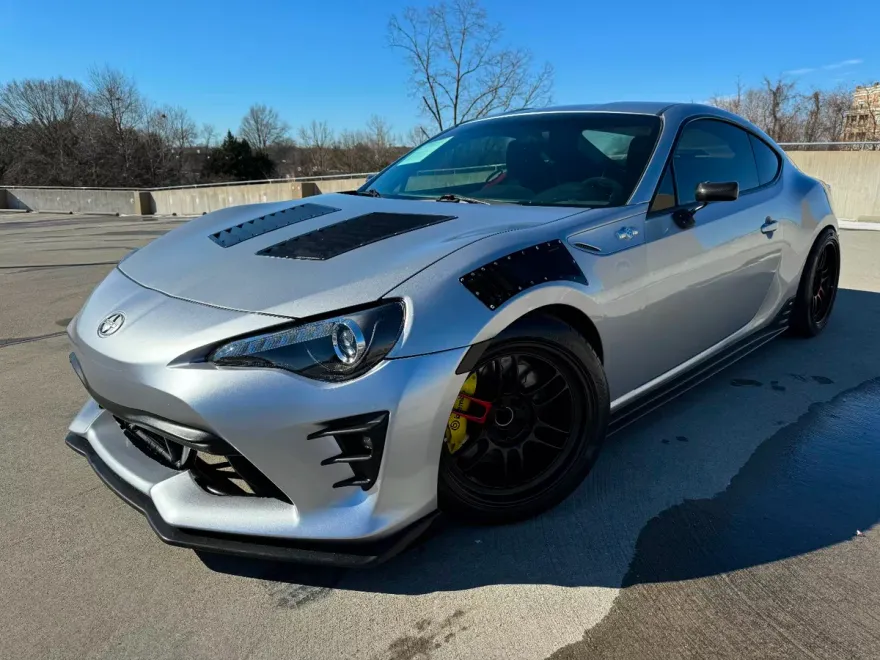 2015 Scion FR-S photo 1