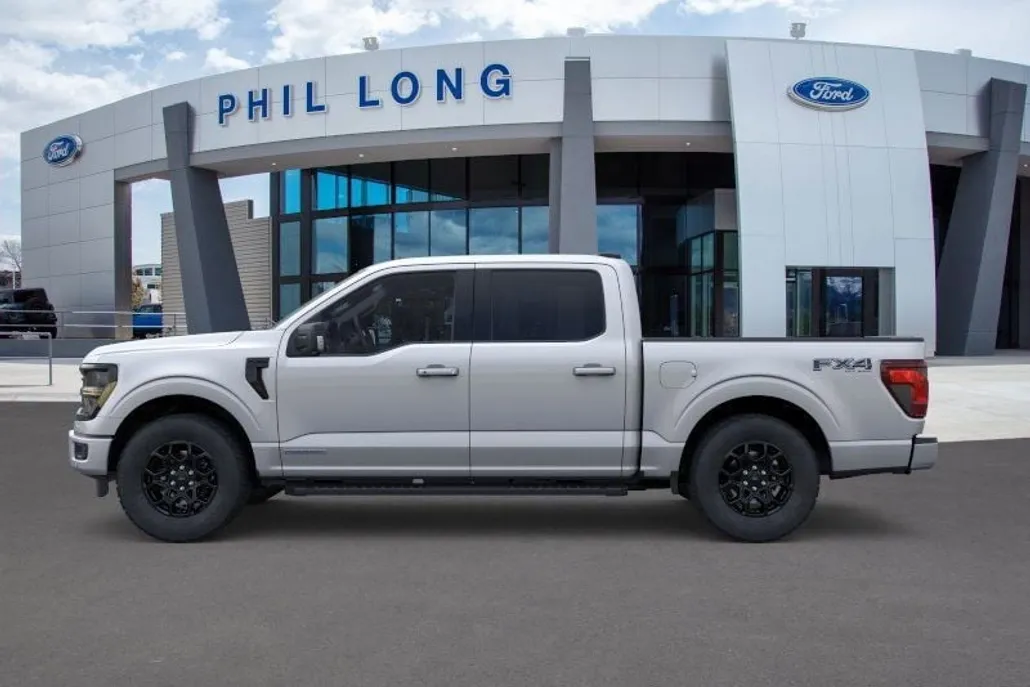 2025 Ford F-150 XLT photo 1