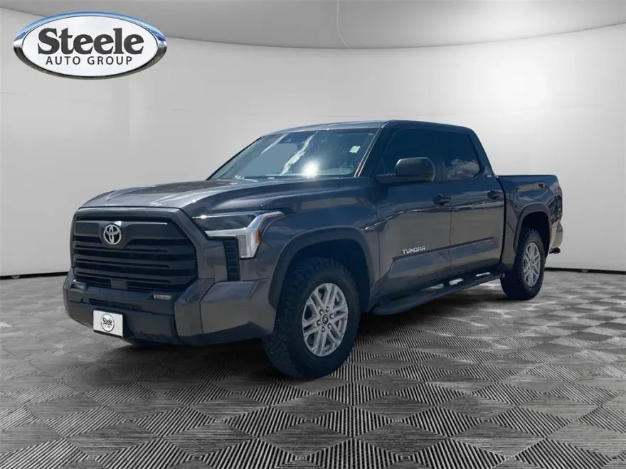 2024 Toyota Tundra SR5 photo 1