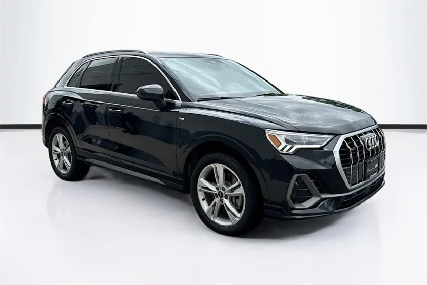 2023 Audi Q3 Premium Plus S line photo 1