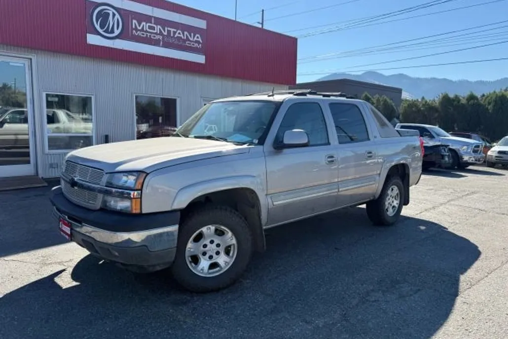 2005 Chevrolet Avalanche LS photo 1