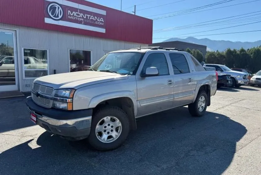 2005 Chevrolet Avalanche LS photo 1