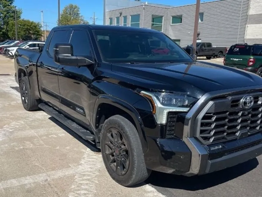 2024 Toyota Tundra photo 1