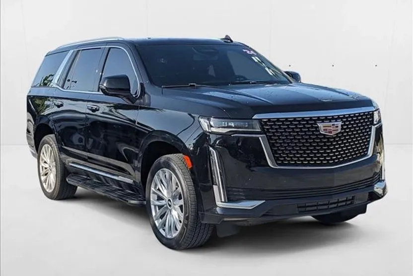 2024 Cadillac Escalade Luxury photo 1