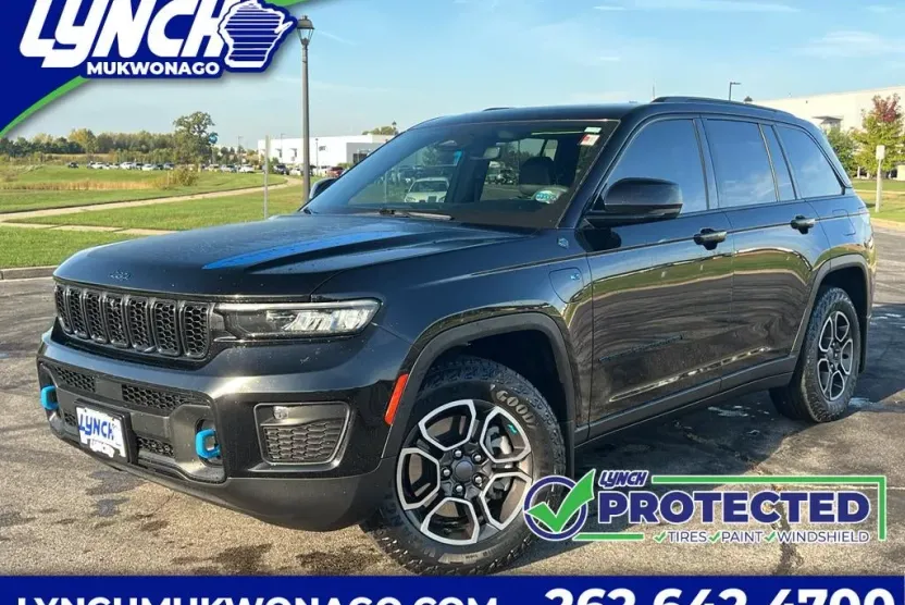 2022 Jeep Cherokee Trailhawk 4xe photo 1