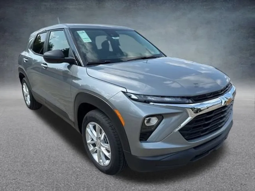 2026 Chevrolet Trailblazer LS photo 1