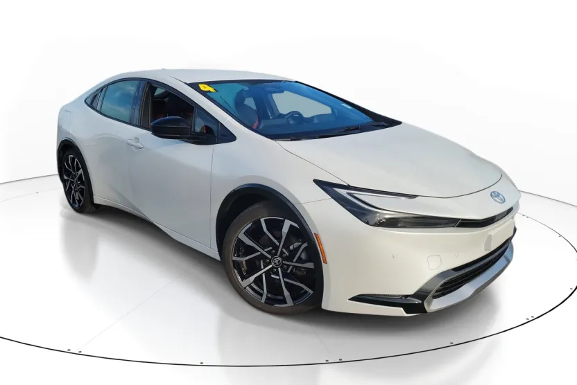 2024 Toyota Prius Prime XSE photo 1