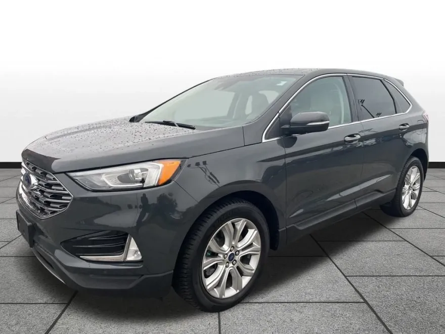2021 Ford Edge Titanium photo 1
