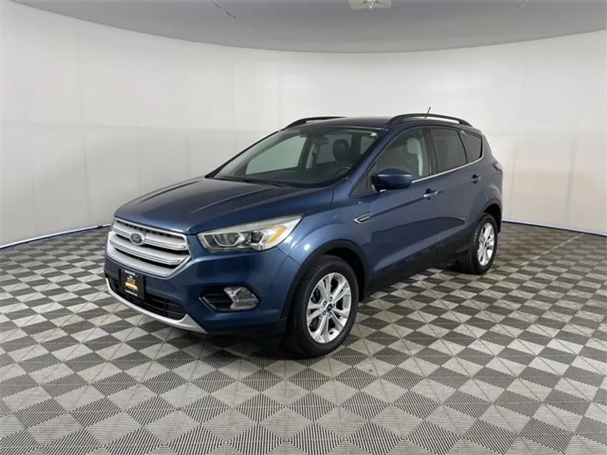 2018 Ford Escape SEL Sport photo 1