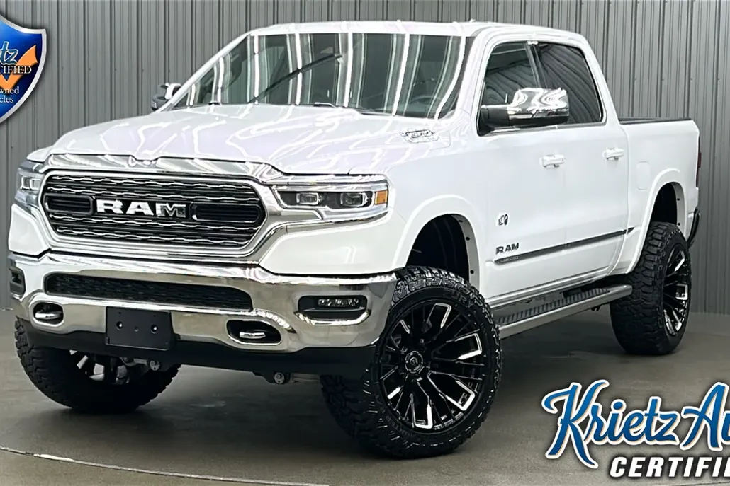 2024 Ram 1500 Limited photo 1