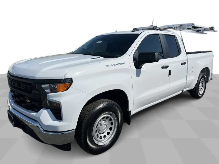 2024 Chevrolet Silverado 1500 photo 1