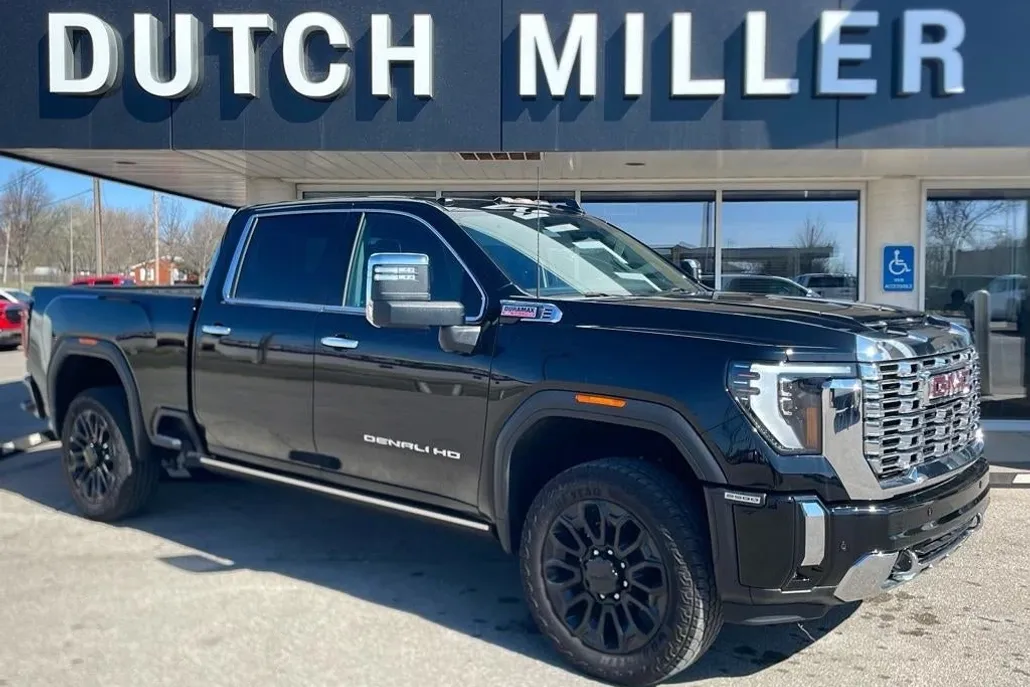 2024 Gmc Sierra 2500 HD Denali photo 1