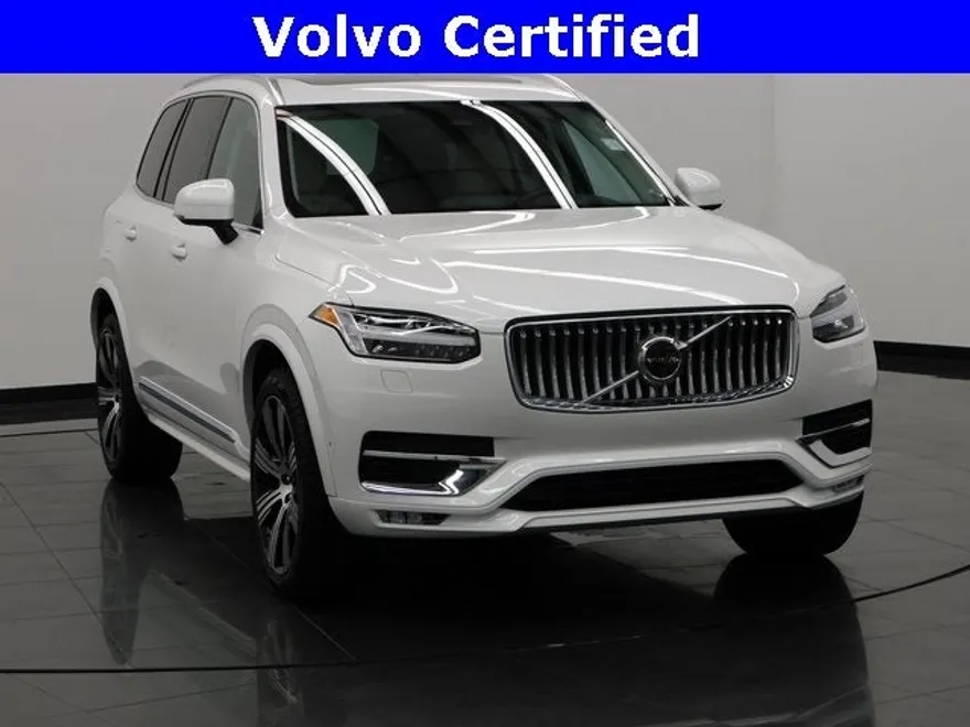 2024 Volvo XC90 Plus photo 1