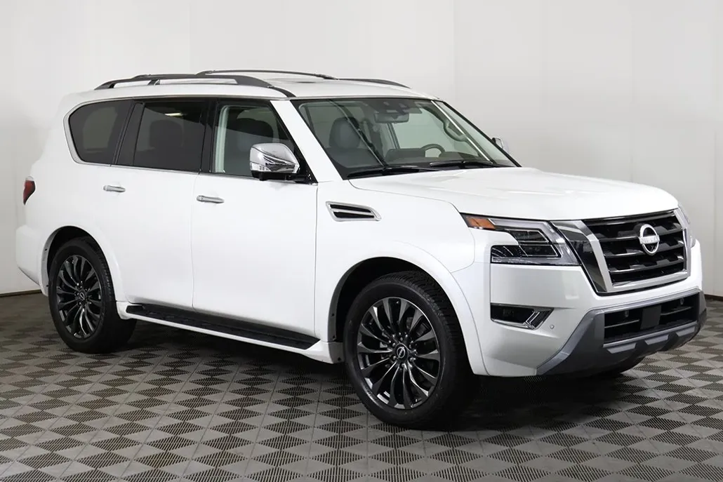 2024 Nissan Armada Platinum photo 1