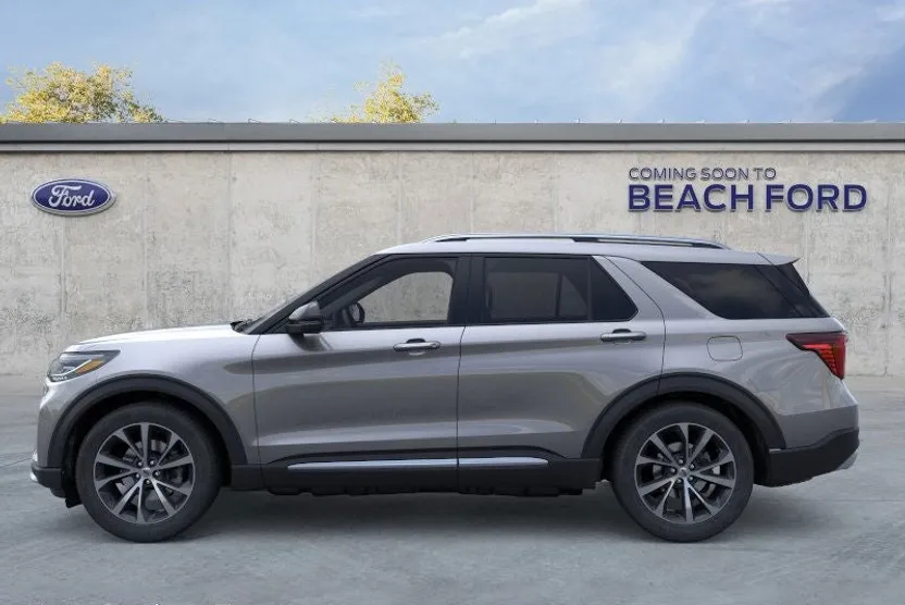 2025 Ford Explorer Platinum photo 1