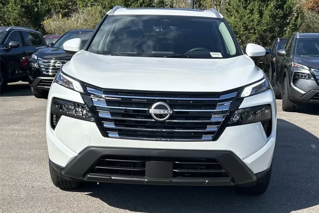 2026 Nissan Rogue SV photo 1