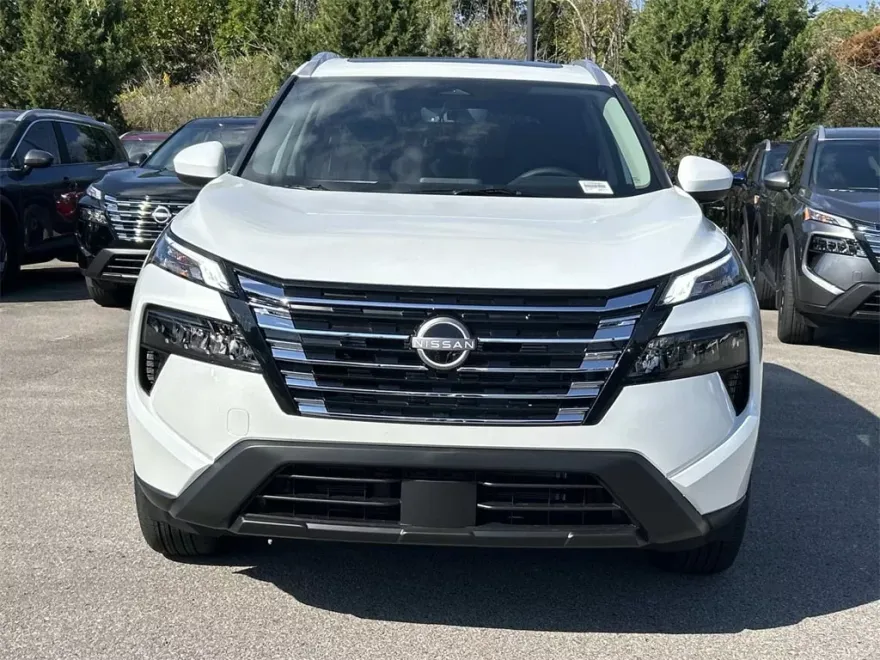 2026 Nissan Rogue SV photo 1
