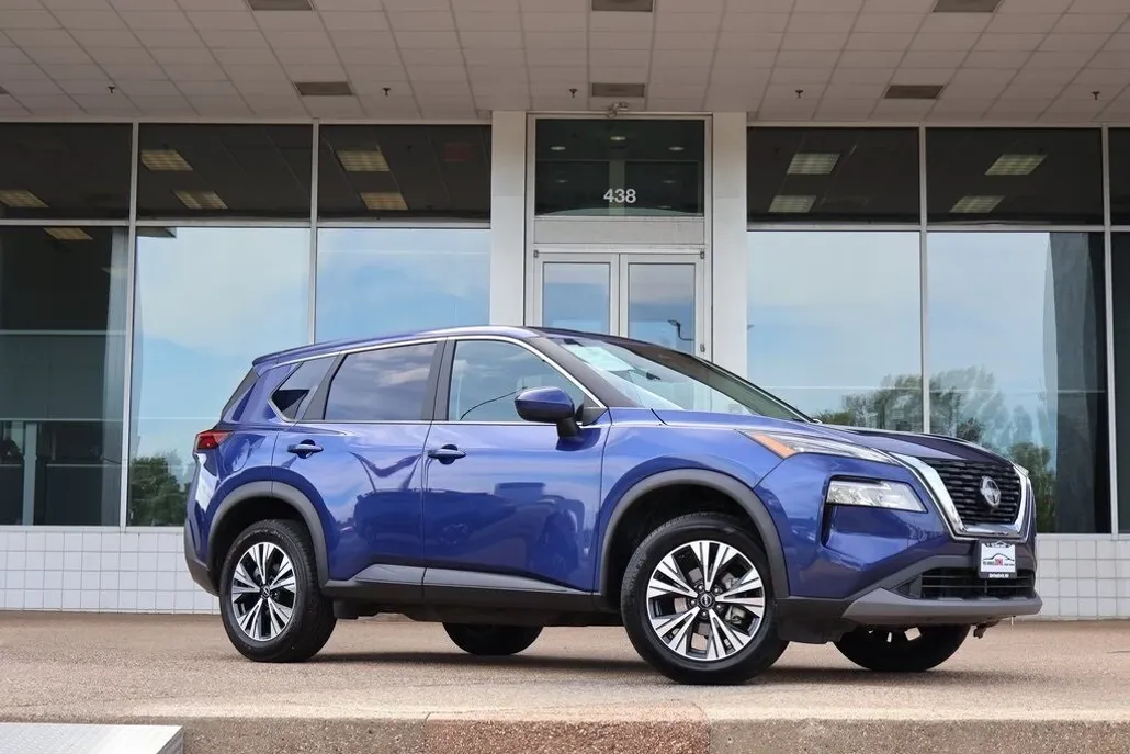 2023 Nissan Rogue SV photo 1