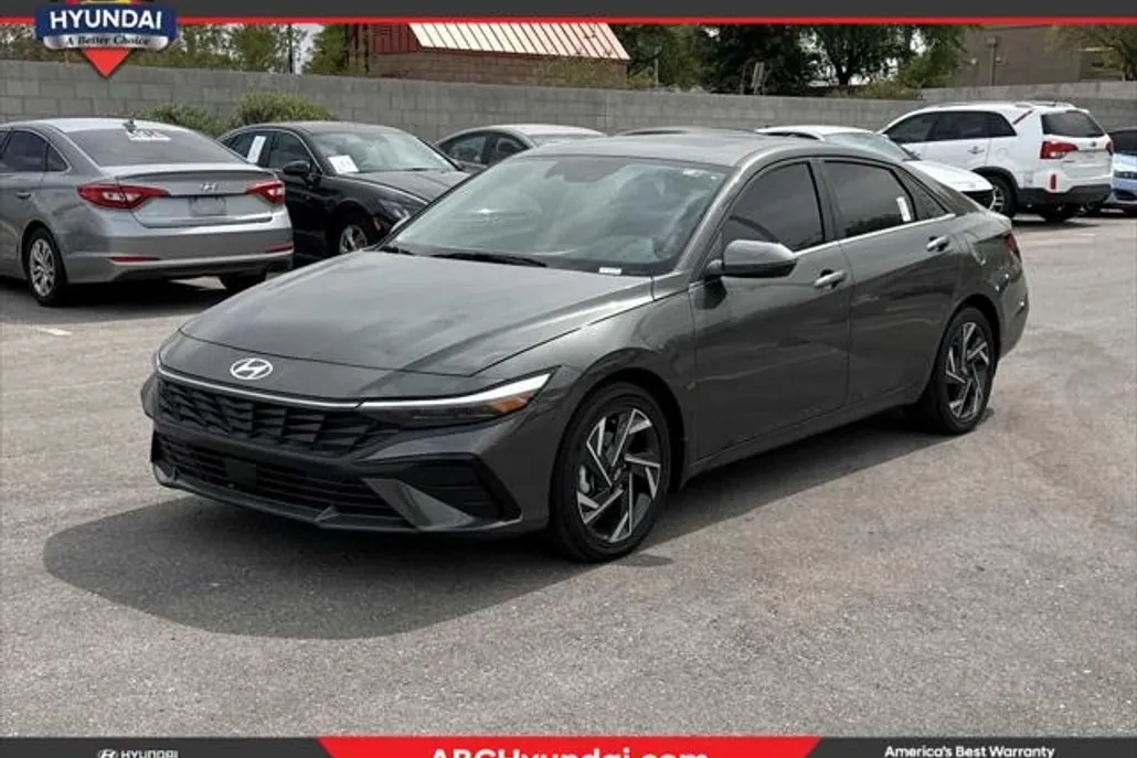 2025 Hyundai Elantra Hybrid Limited photo 1