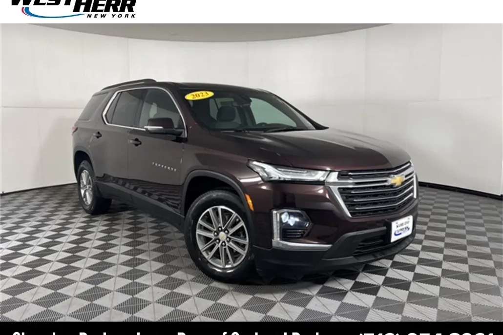 2023 Chevrolet Traverse Cloth 1LT photo 1