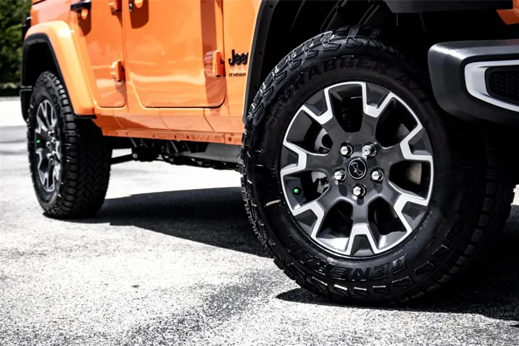 2025 Jeep Wrangler Unlimited photo 1