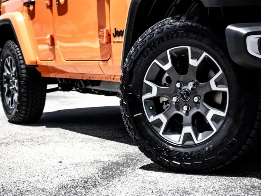2025 Jeep Wrangler Unlimited photo 1