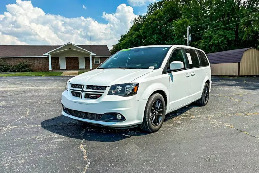 2019 Dodge Grand Caravan GT photo 1