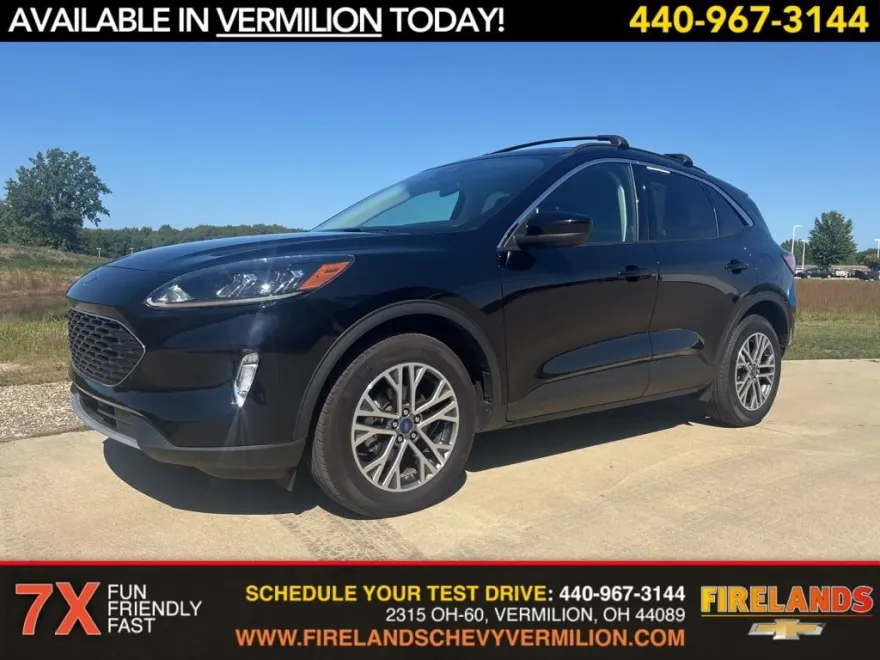 2022 Ford Escape SEL photo 1