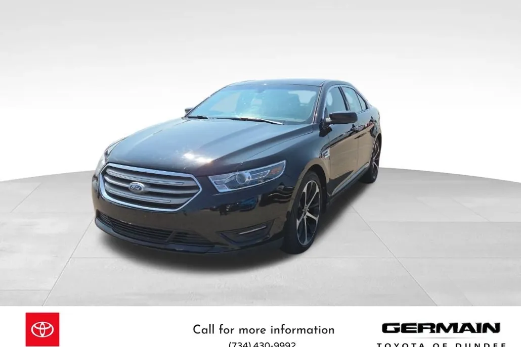 2015 Ford Taurus SEL photo 1