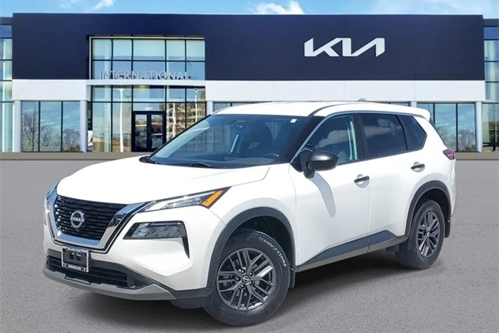 2022 Nissan Rogue S photo 1