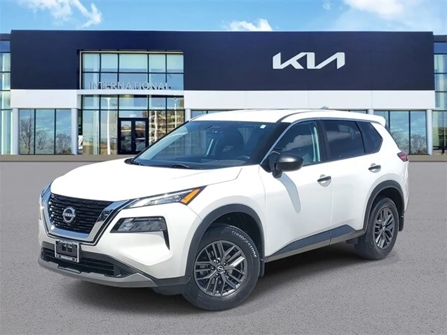 2022 Nissan Rogue S photo 1
