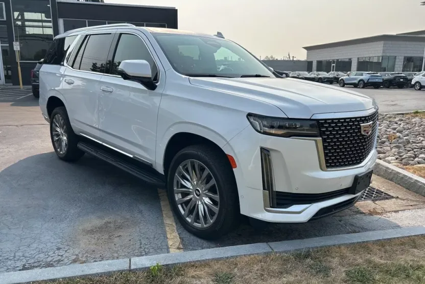 2021 Cadillac Escalade Premium Luxury photo 1
