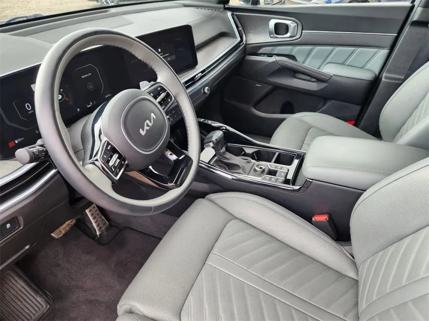 2024 Kia Sorento X-Pro SX Prestige photo 1