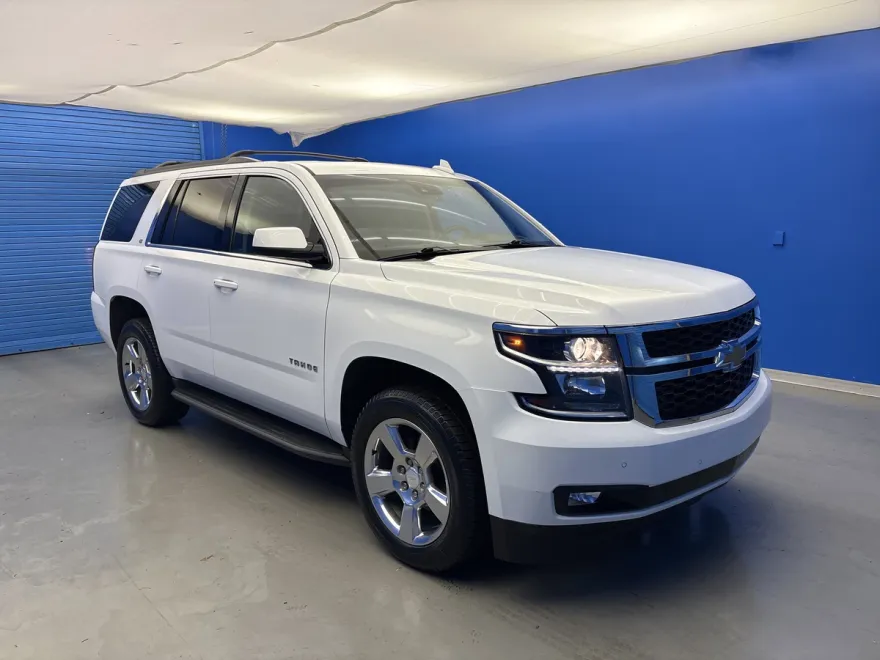 2017 Chevrolet Tahoe LT photo 1