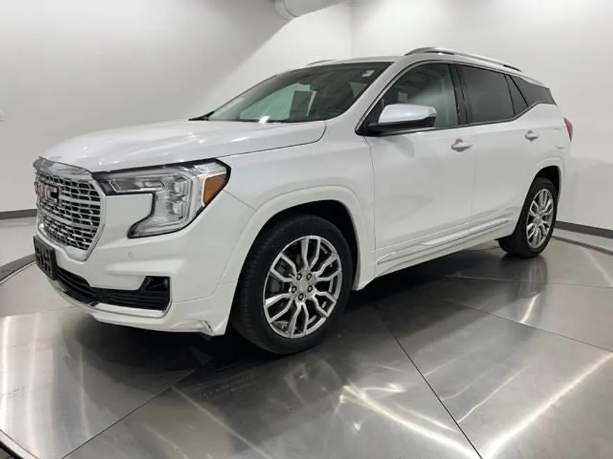2022 Gmc Terrain Denali photo 1
