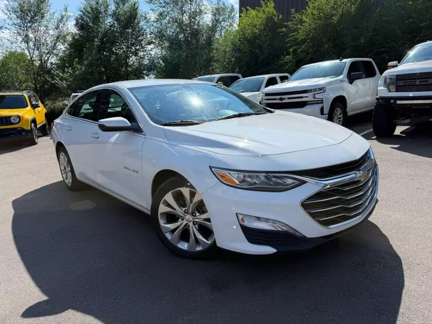2019 Chevrolet Malibu Premier photo 1